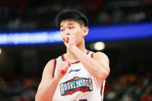 21岁场均21分!林葳将迎季后赛首秀 下赛季有望转战海外联赛